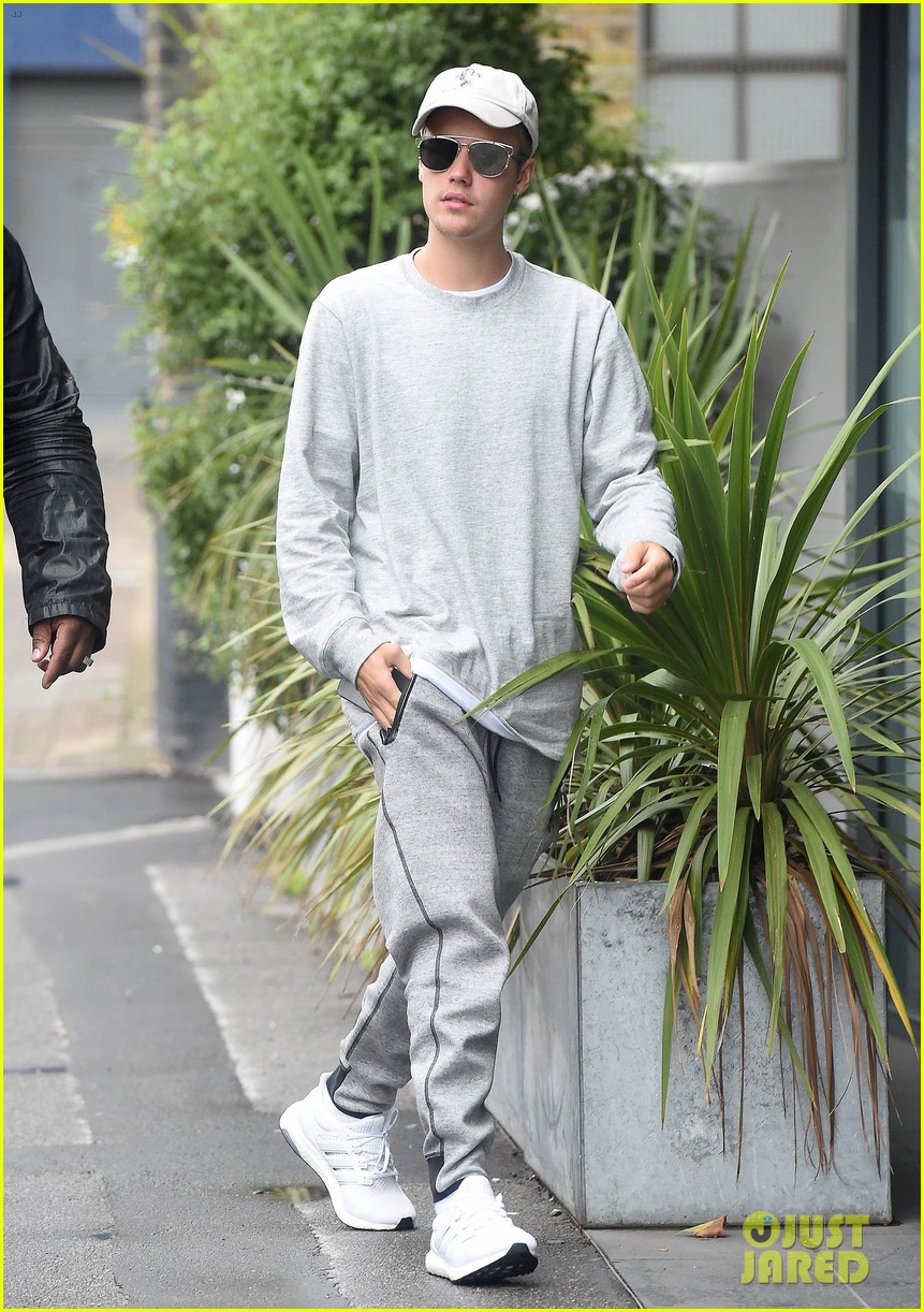 Justin Bieber Chills in London Before V Festival Performance