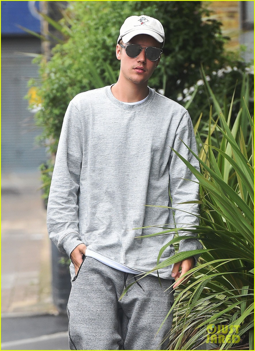 Justin Bieber Chills in London Before V Festival Performance