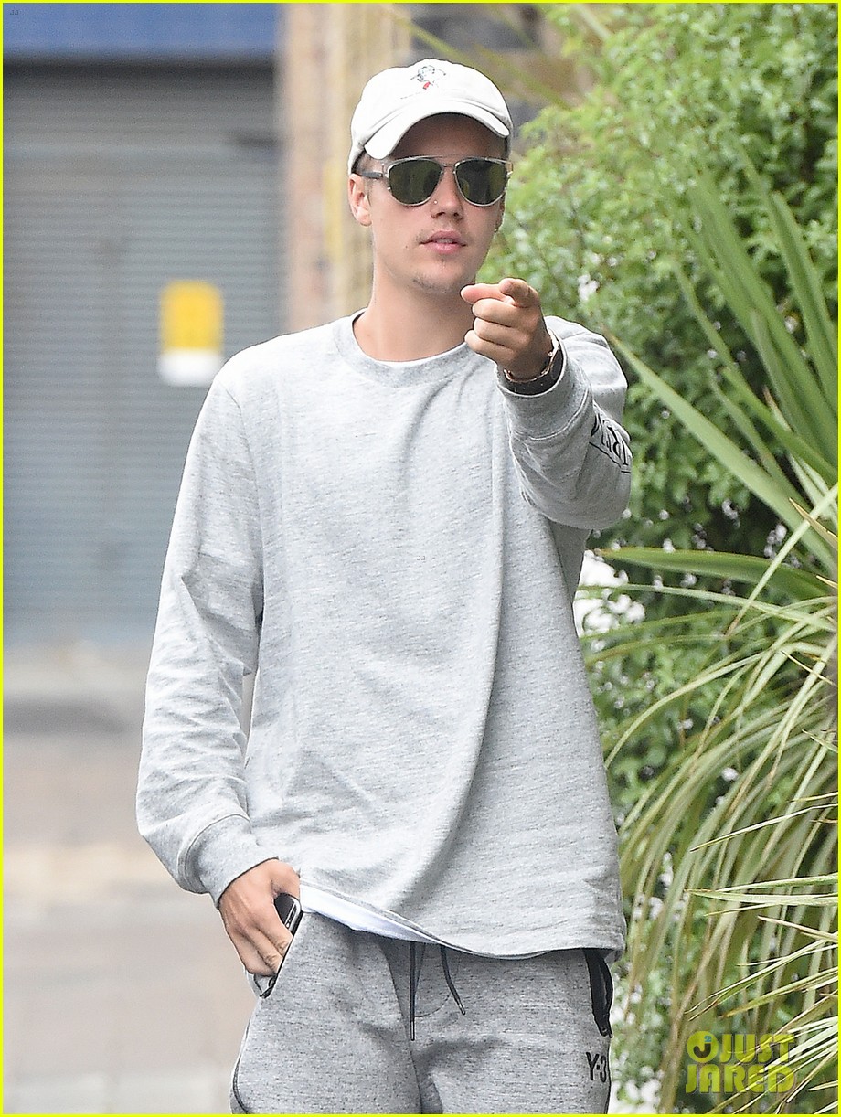 Justin Bieber Chills in London Before V Festival Performance