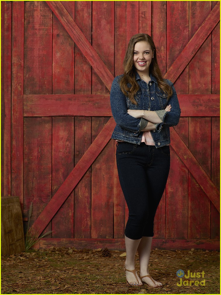 Peyton List & Skai Jackson Dish on 'Bunk'D' Season 2 in Exclusive Clip