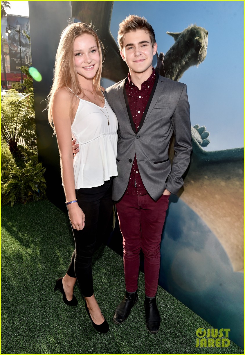 Forever in Your Mind & More Disney Stars Attend 'Pete's Dragon' Premiere!