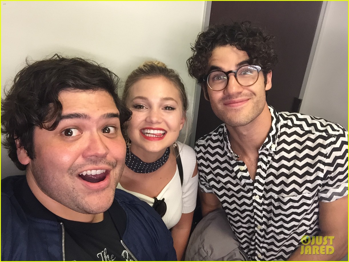 Harvey Guillen & More 'Status Update' Stars Support Ross Lynch at 'A Chorus Line'!