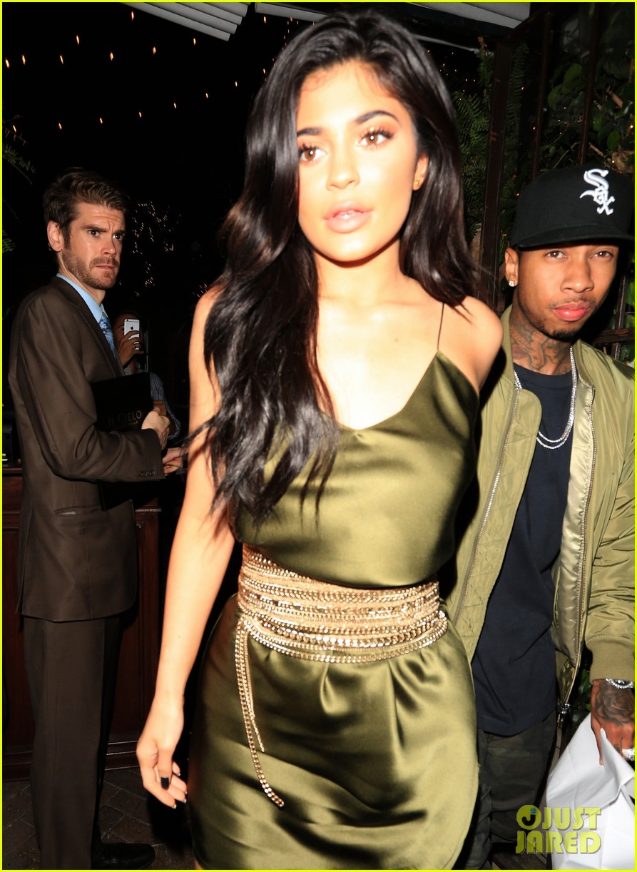 Kylie Jenner Continues Her Birthday Celebration With Tyga at Dinner Date