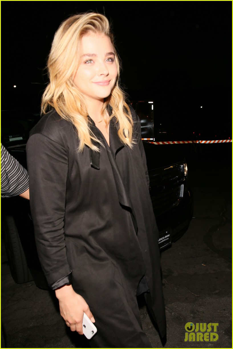 Chloe Moretz & Other Celebs Hit Up Coldplay Concert