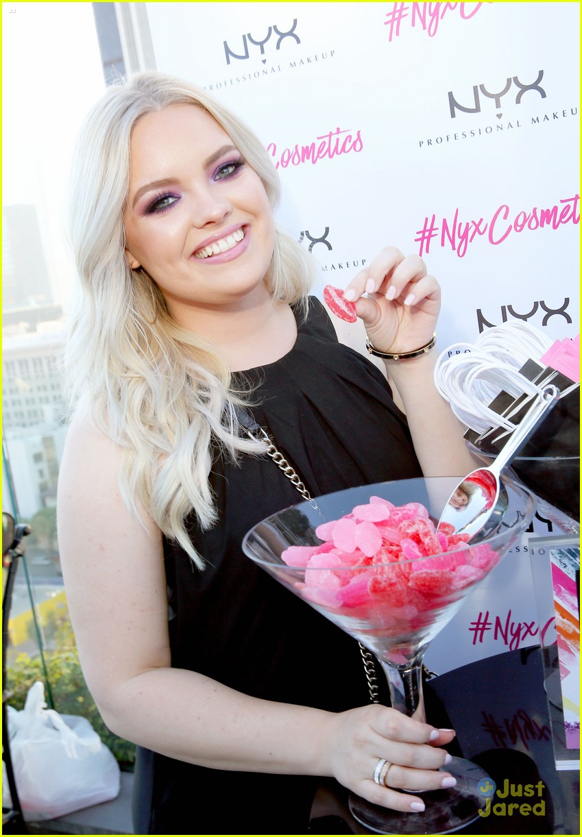 Brianna Fox, Pompberry, Laura Sanchez & More Party Together Ahead of NYX Face Awards This Weekend