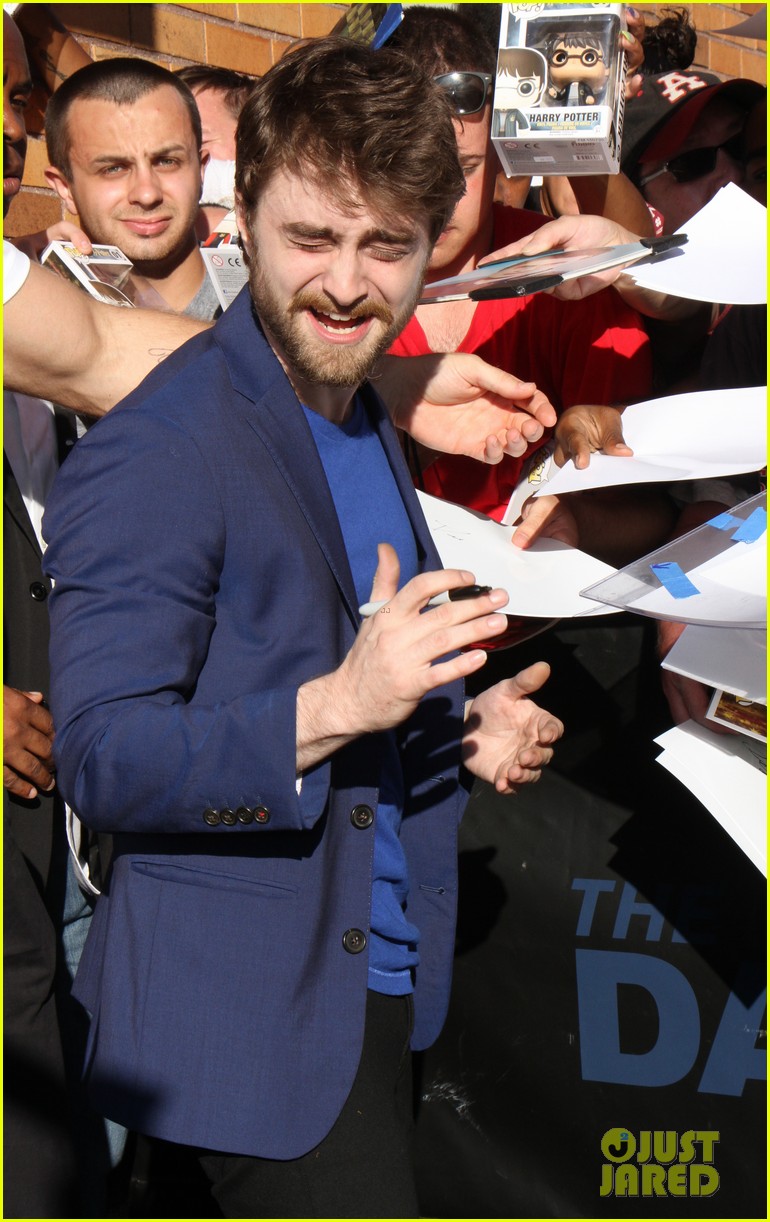 Daniel Radcliffe 'Really Doesn't Mind' Talking About 'Harry Potter'!