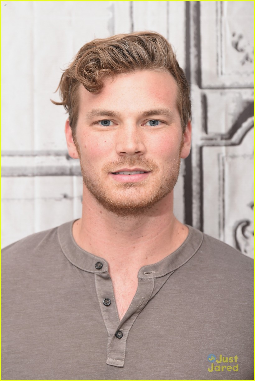 Derek Theler & Jean-Luc Bilodeau Dish on New Season of 'Baby Daddy'