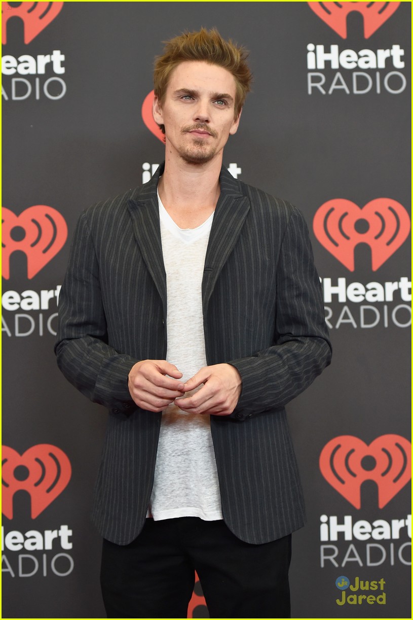 Madison Beer & Jack Gilinsky Cuddle with Puppies at iHeartRadio Festival in Vegas