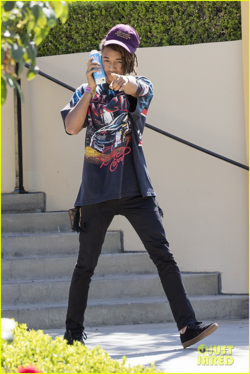Jaden Smith & Mateo Arias Grab Lunch Together in Los Angeles