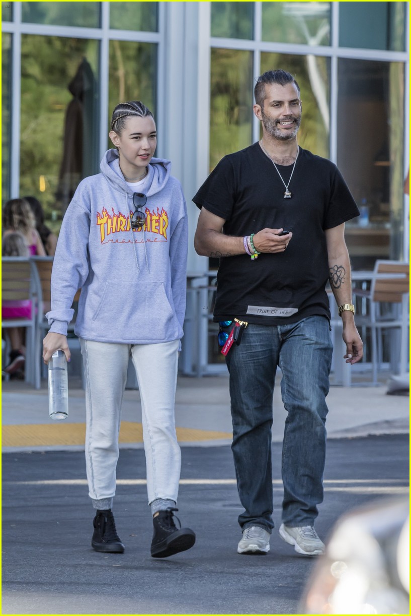 Jaden Smith & Girlfriend Sarah Snyder Share a Sweet Moment