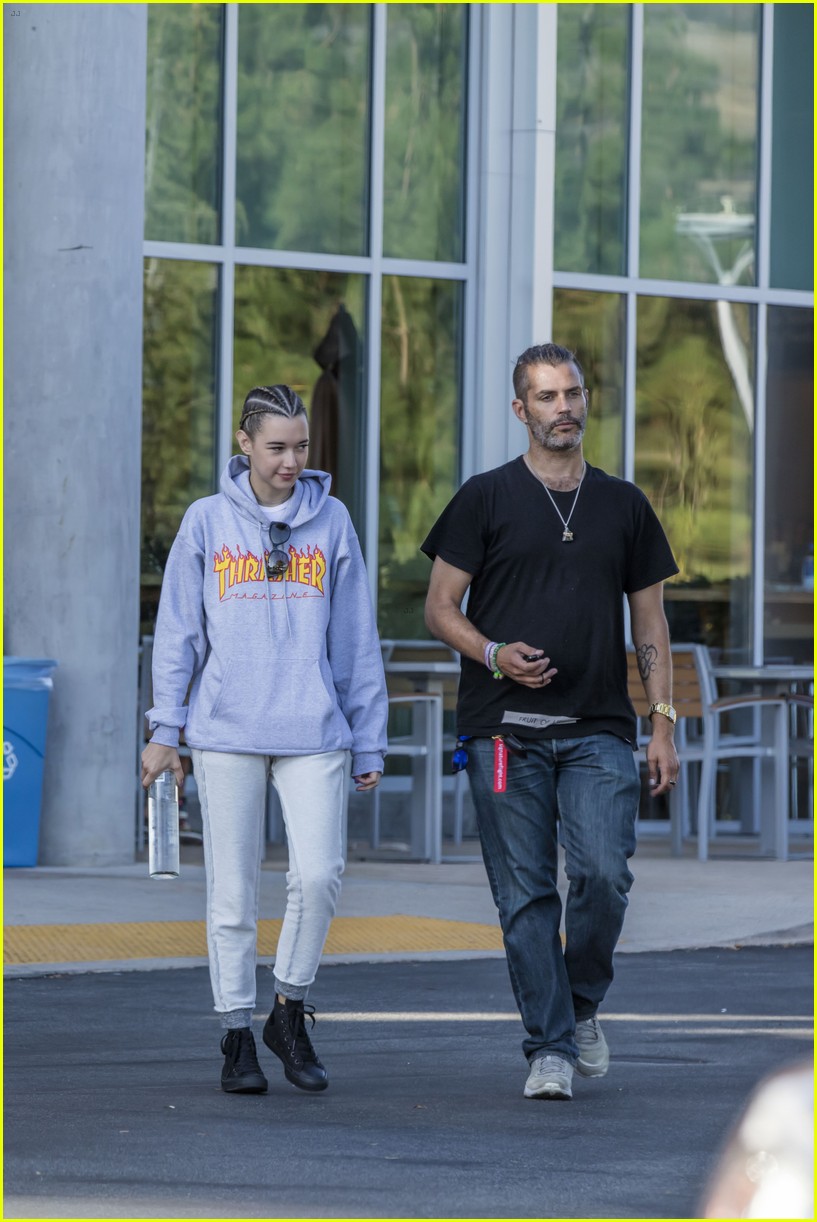 Jaden Smith & Girlfriend Sarah Snyder Share a Sweet Moment