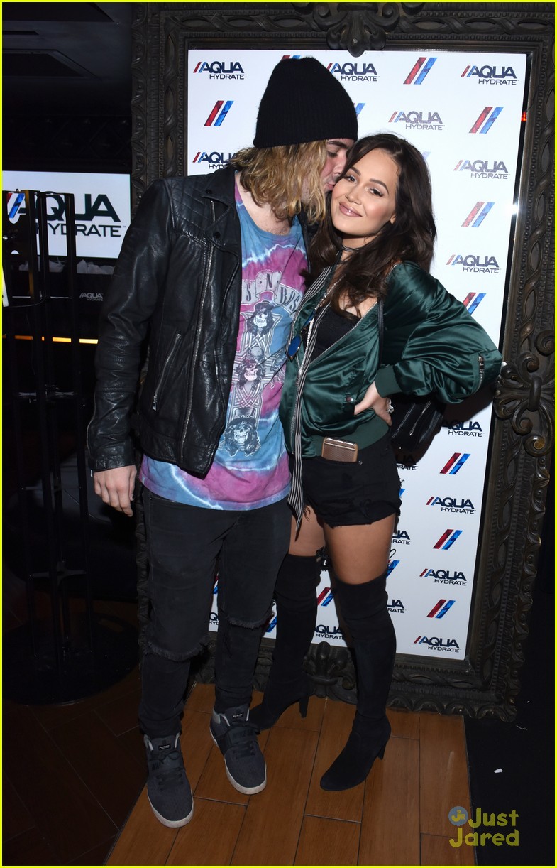Kelli Berglund & Paris Berelc Reunite For Drake's LA Concert