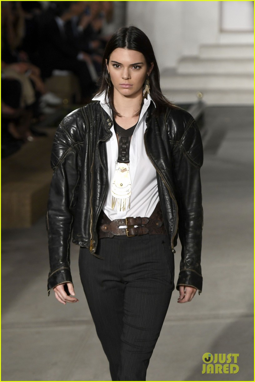 Kendall Jenner Struts Her Stuff in Ralph Lauren Show With Bella Hadid