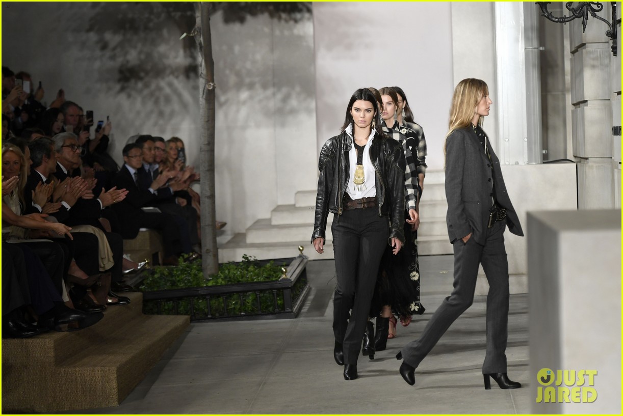 Kendall Jenner Struts Her Stuff in Ralph Lauren Show With Bella Hadid