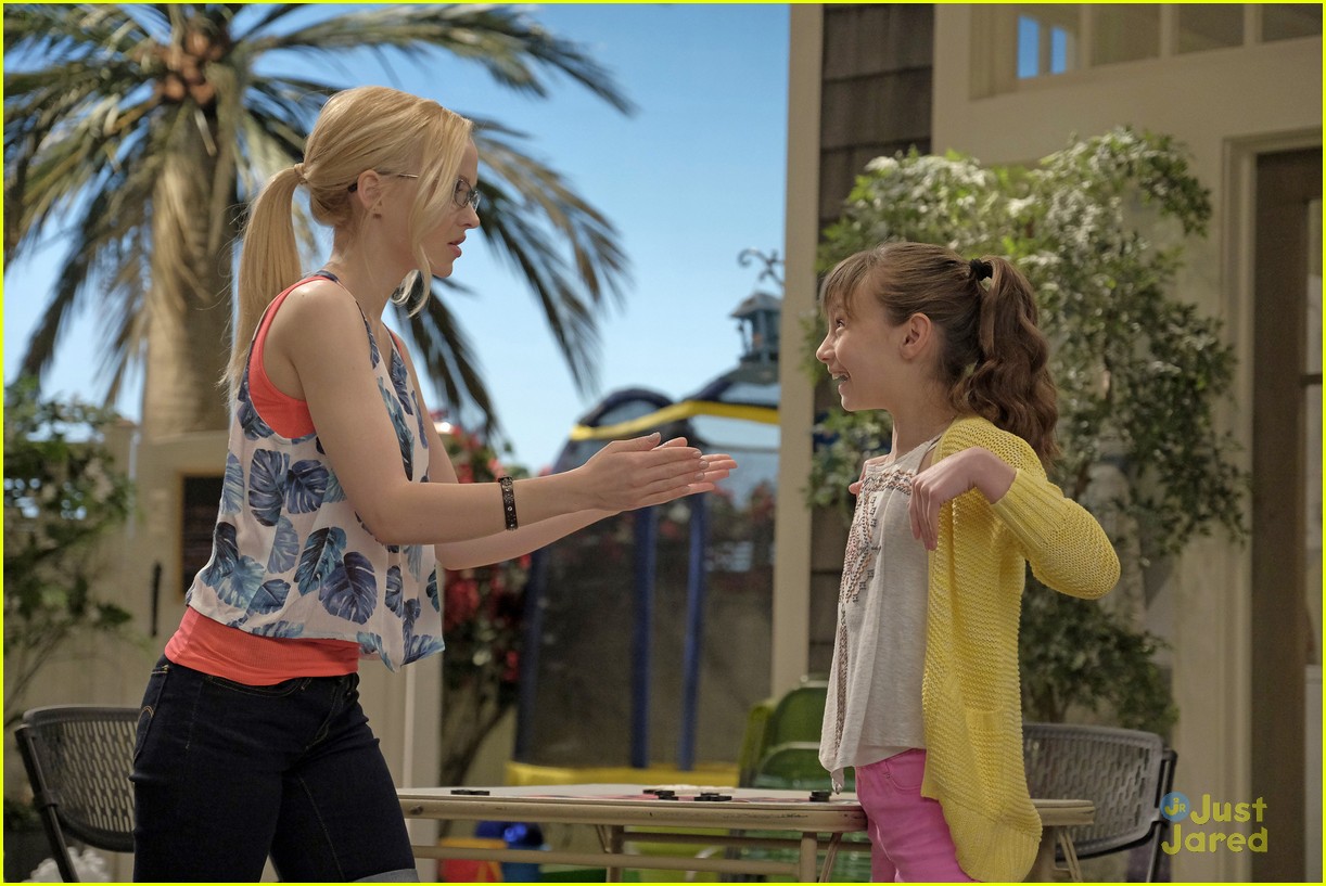 Linda & Heather Invade 'Liv & Maddie: Cali Style' - Watch A Sneak Peek!