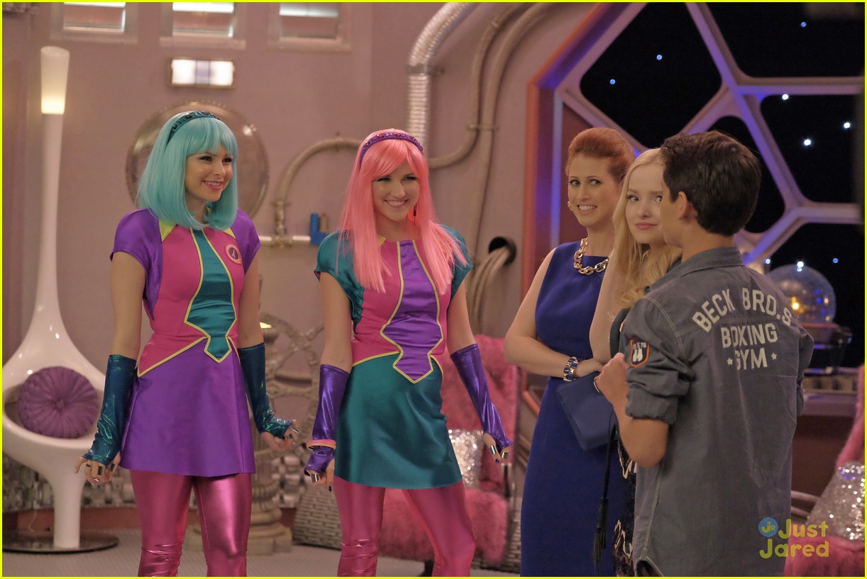 Linda & Heather Invade 'Liv & Maddie: Cali Style' - Watch A Sneak Peek!