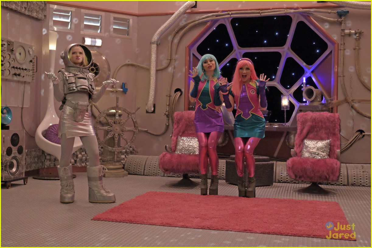 Linda & Heather Invade 'Liv & Maddie: Cali Style' - Watch A Sneak Peek!