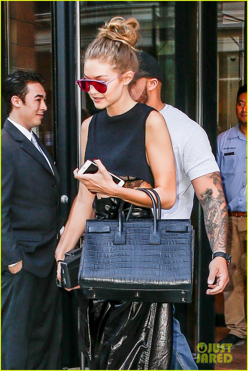 Gigi Hadid & Zayn Malik Hang Out at Taylor Swift's Place!