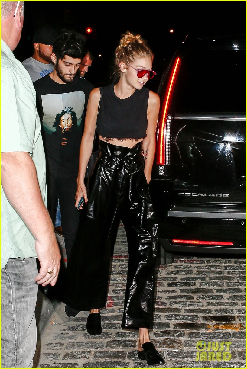 Gigi Hadid & Zayn Malik Hang Out at Taylor Swift's Place!