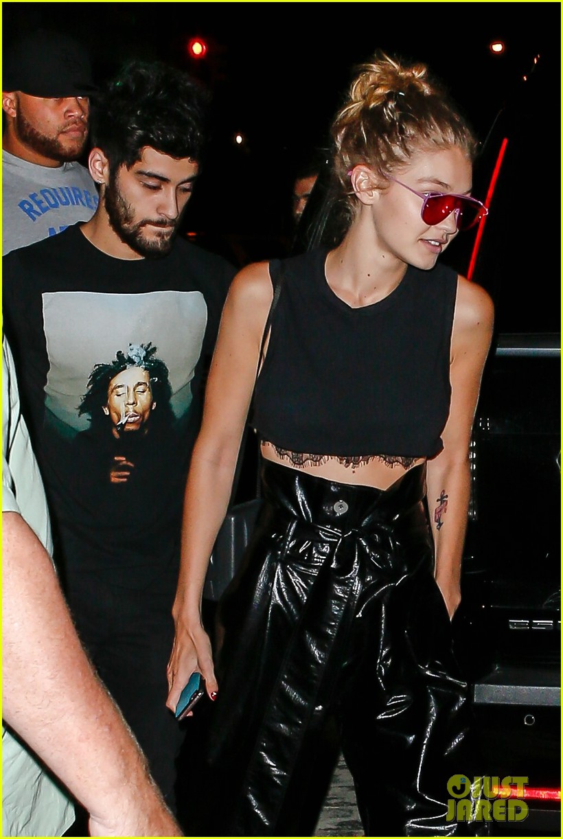 Gigi Hadid & Zayn Malik Hang Out at Taylor Swift's Place!