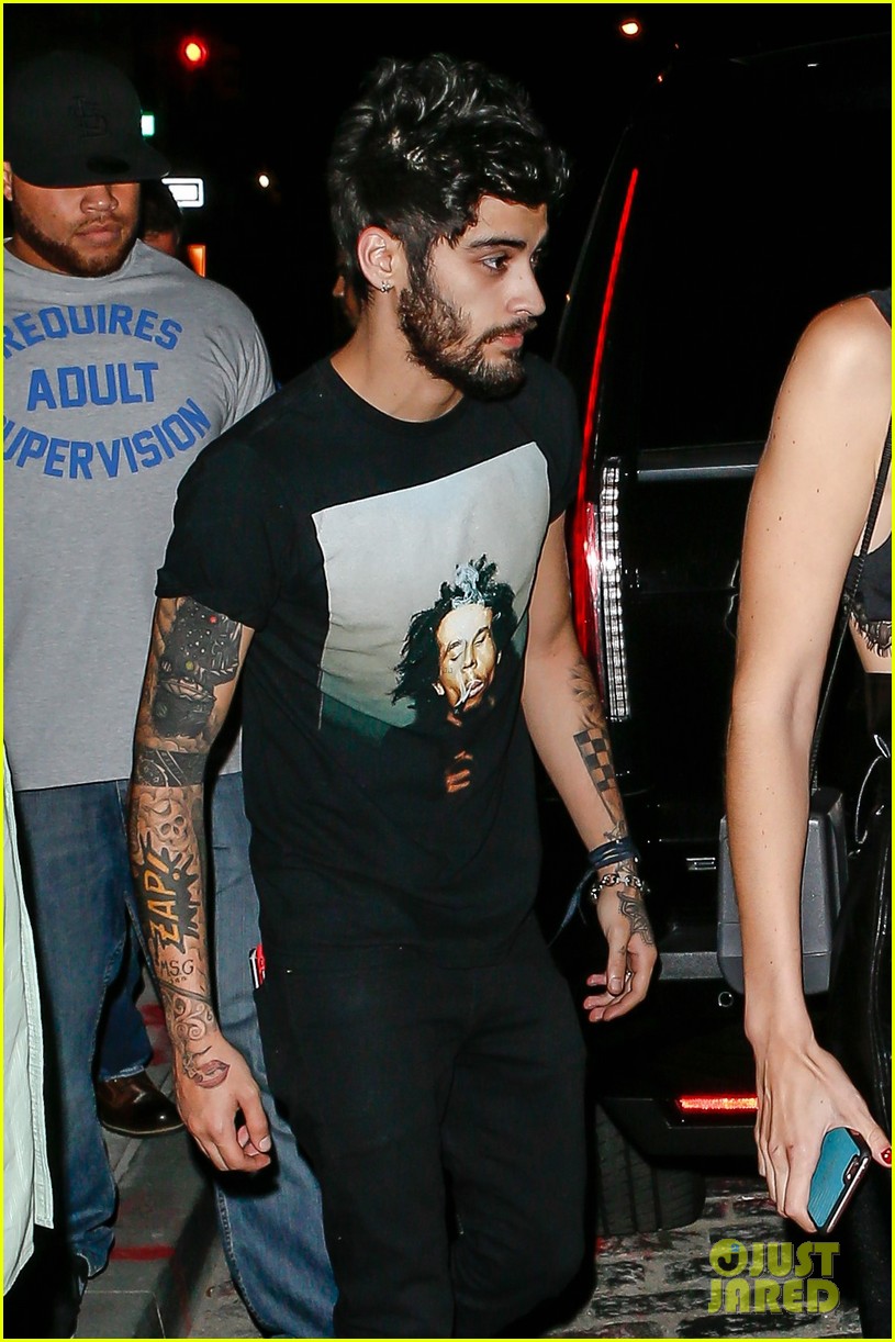 Gigi Hadid & Zayn Malik Hang Out at Taylor Swift's Place!