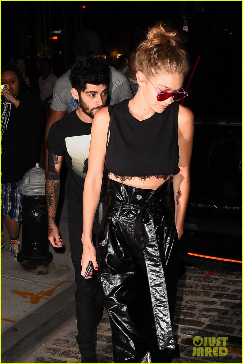Gigi Hadid & Zayn Malik Hang Out at Taylor Swift's Place!