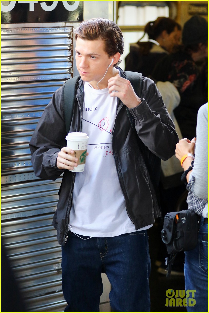 Tom Holland Wears 'Hello Kitty' PJs for 'Spider-Man: Homecoming' Scenes!