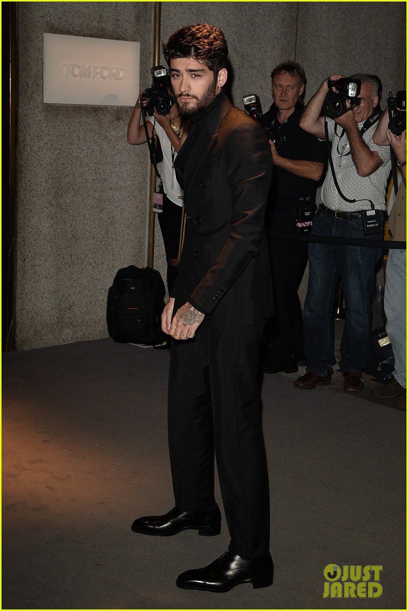 Zayn Malik, Nicola Peltz, & Hailee Steinfeld Rock the Red Carpet Outside Tom Ford's Fashion Show