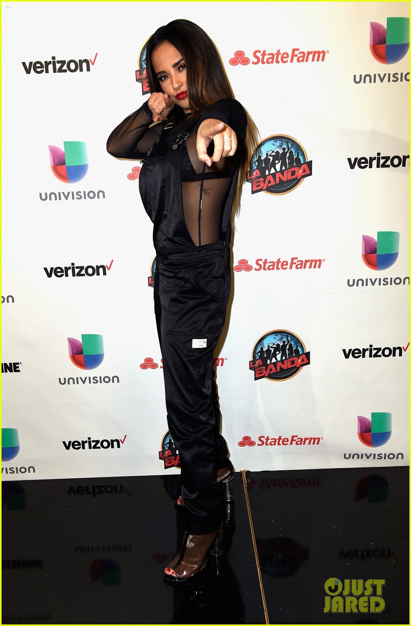 Becky G Performs Live on 'La Banda' - Watch Now!