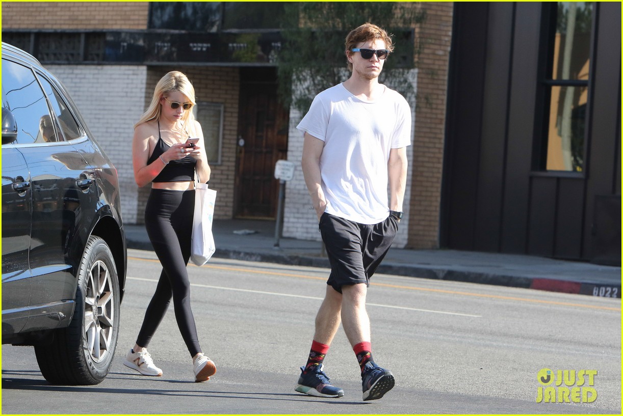 Emma Roberts Loves October Days With Evan Peters!