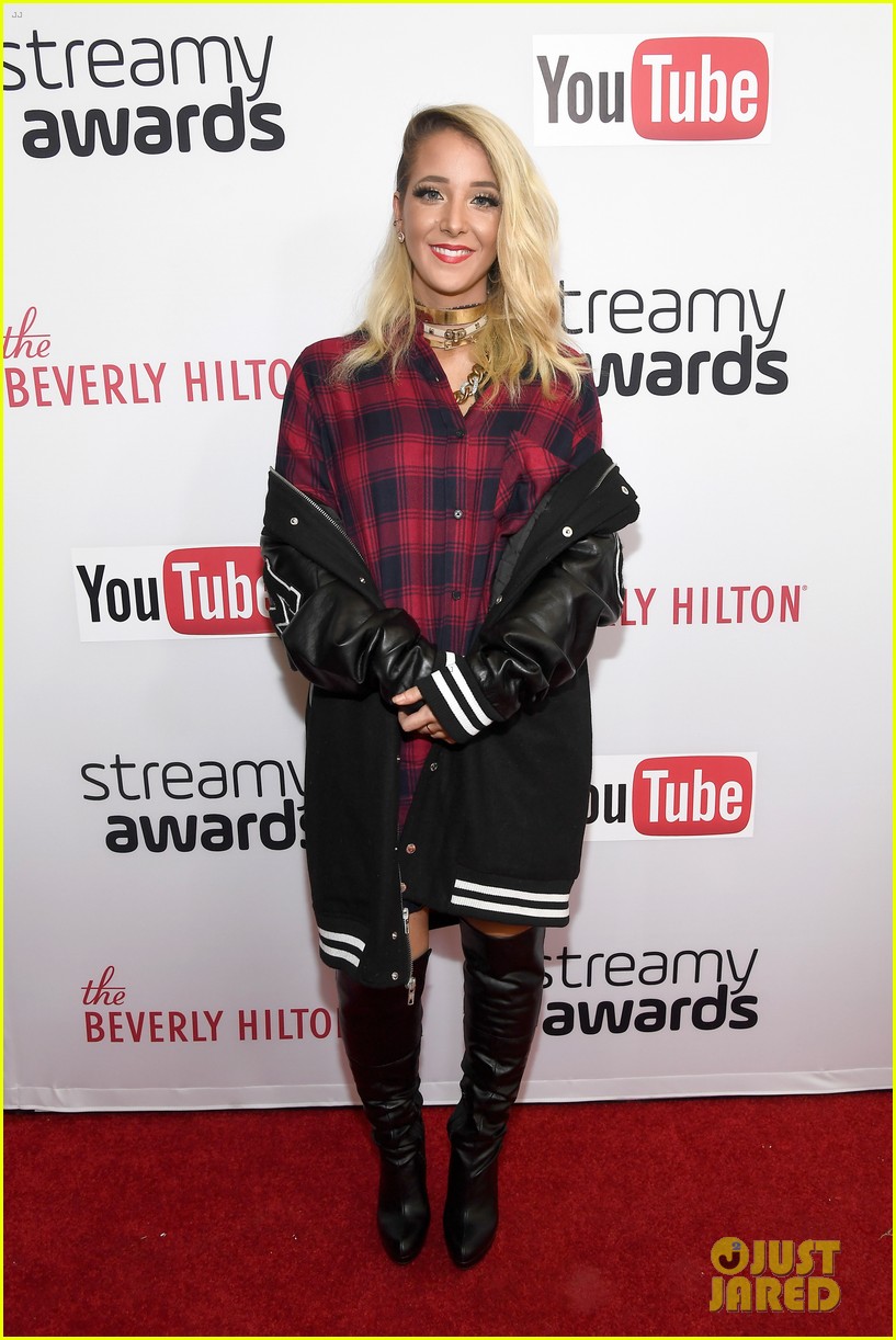 Jenna Marbles, Gigi Gorgeous, & Jenn McAllister Go Glam for Streamys 2016
