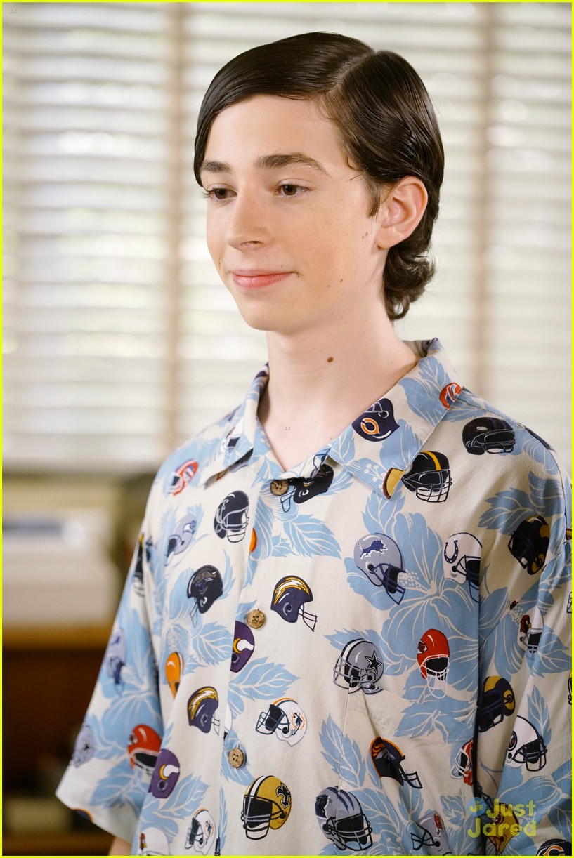 Adam Joins A Lunchtime Computer Club on 'The Goldbergs'