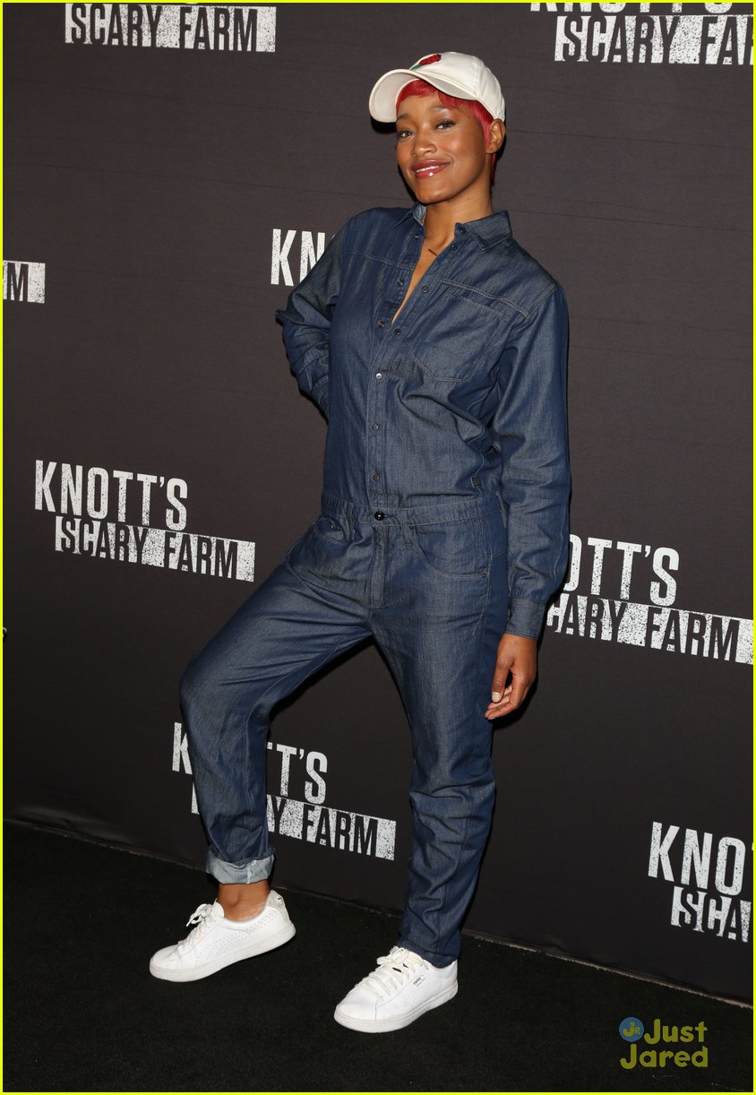 Vanessa Hudgens & Austin Butler Couple Up For Knott's Scary Farm 2016