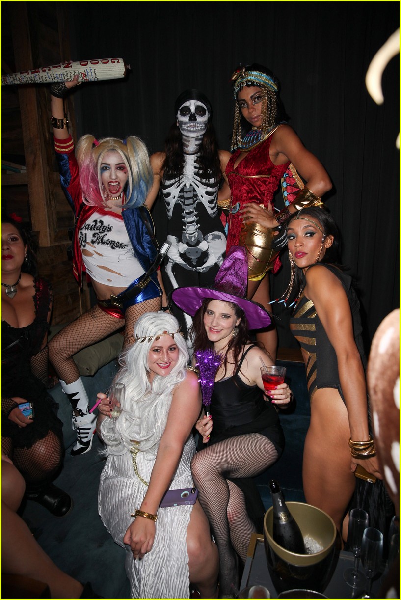 Taylor Lautner & Nina Dobrev Wear Same Costume for Halloween!