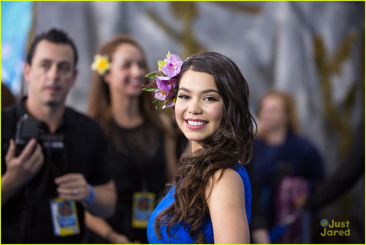 'Moana' Star Auli'i Cravalho's Premiere Dress Pays Homage to Maori Culture - See All The Details!