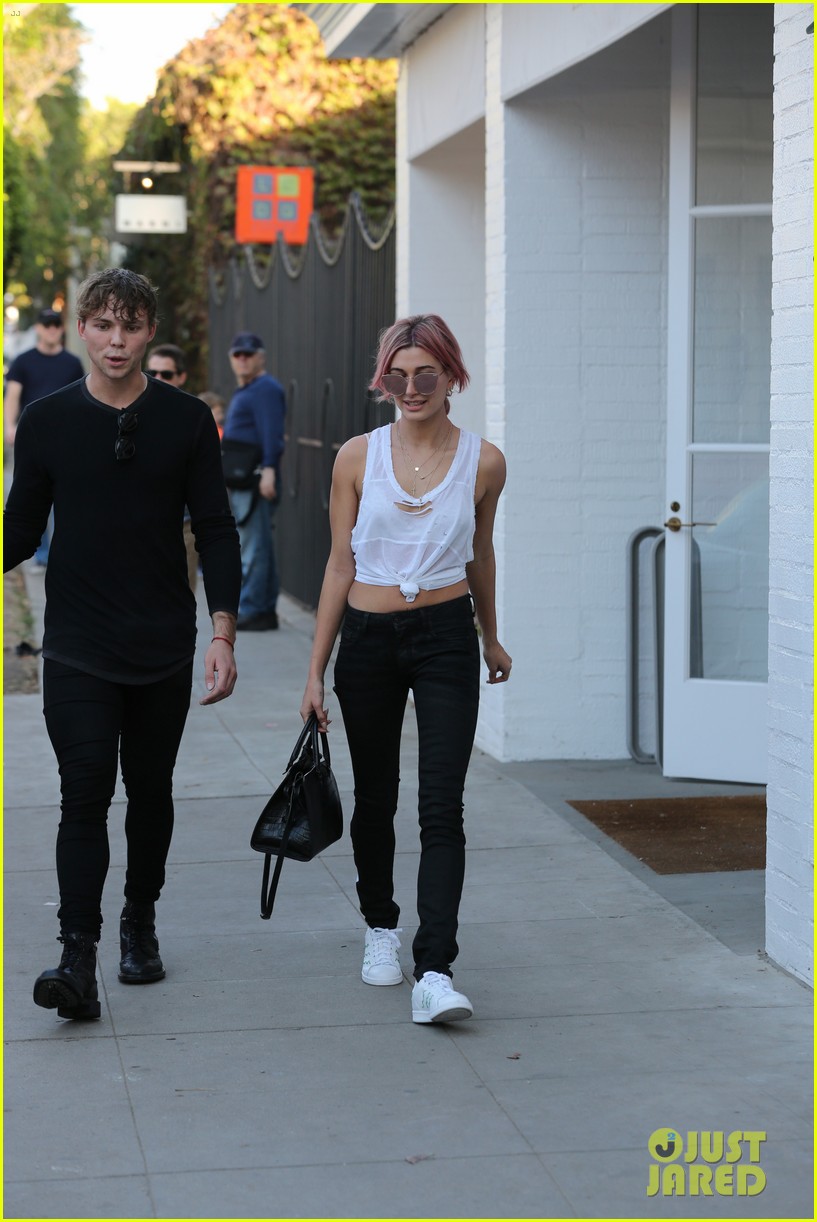 5 Seconds of Summer's Ashton Irwin Grabs Coffee With Hailey Baldwin