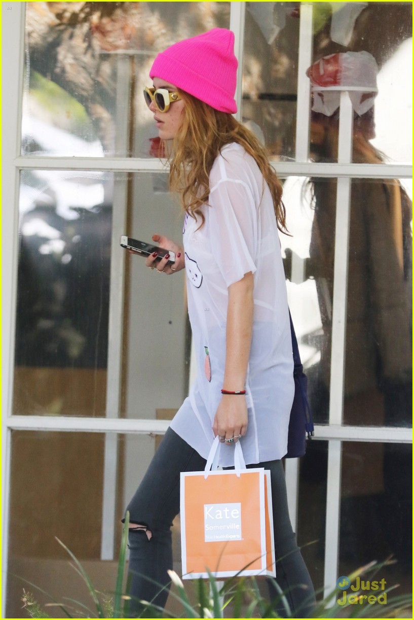 Bella Thorne Goes Makeup Free After A Photo Shoot Day