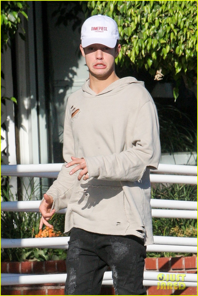 Cameron Dallas Opens Up About Sofia Richie Relationship Rumors