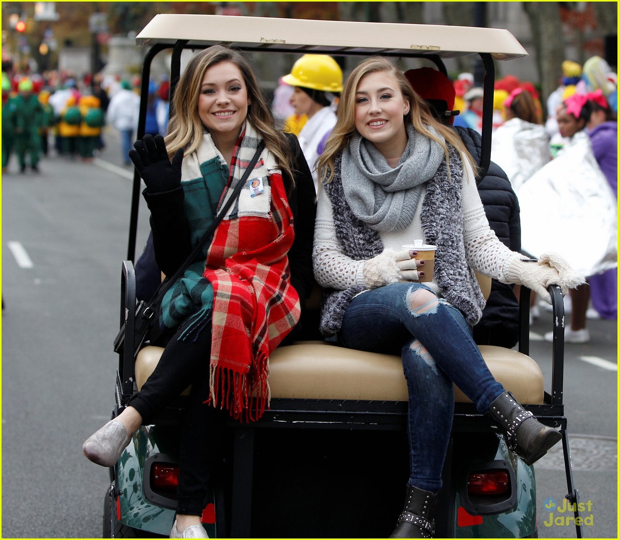 Grace VanderWaal Performs in Macy's Parade Five Years After Watching from Crowd!