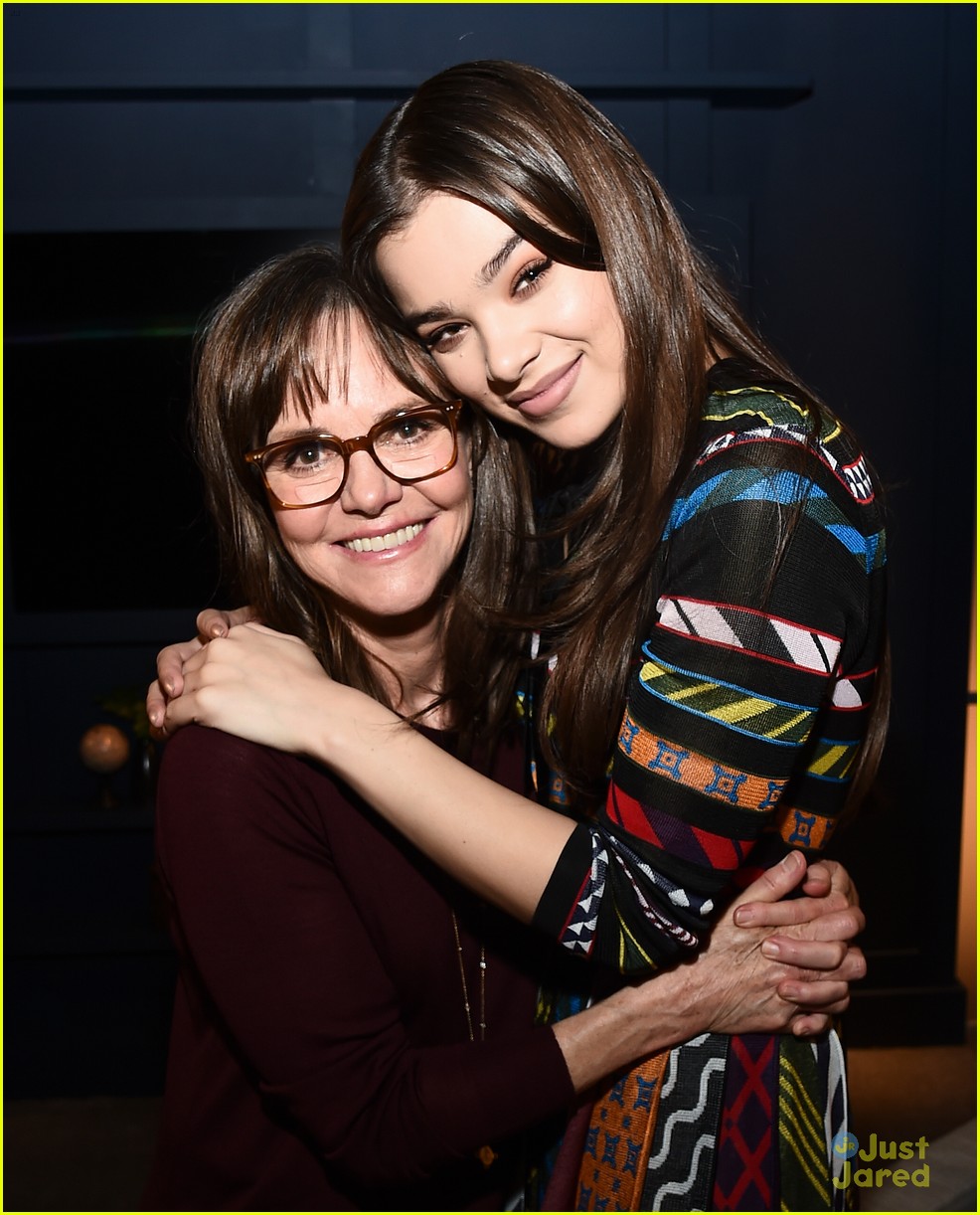 Hailee Steinfeld Was Constantly Terrified of What Co-Star Woody Harrelson Would Say