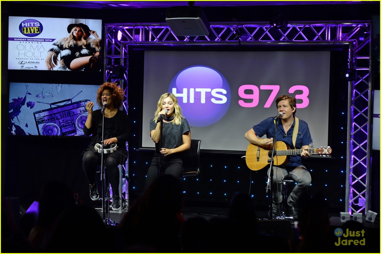 Olivia Holt's Boyfriend Was 'Nervous' to Meet BFF Jordan Fisher!
