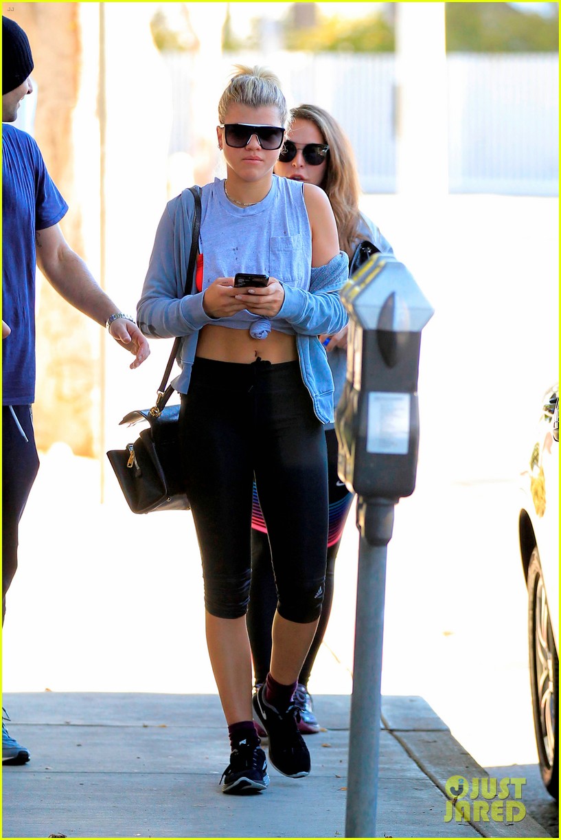 Sofia Richie Grabs Dinner with Dad Lionel in WeHo!
