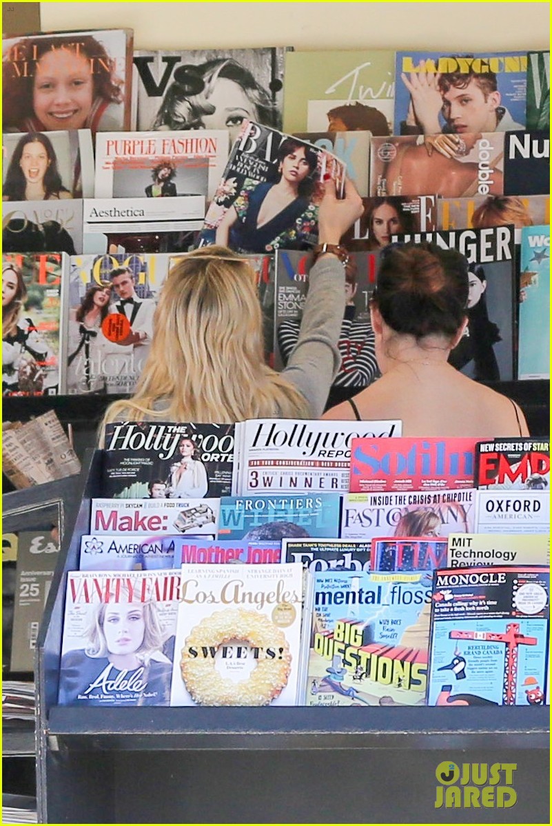 Emma Roberts Picks Up Her Sunday Paper & Morning Coffee