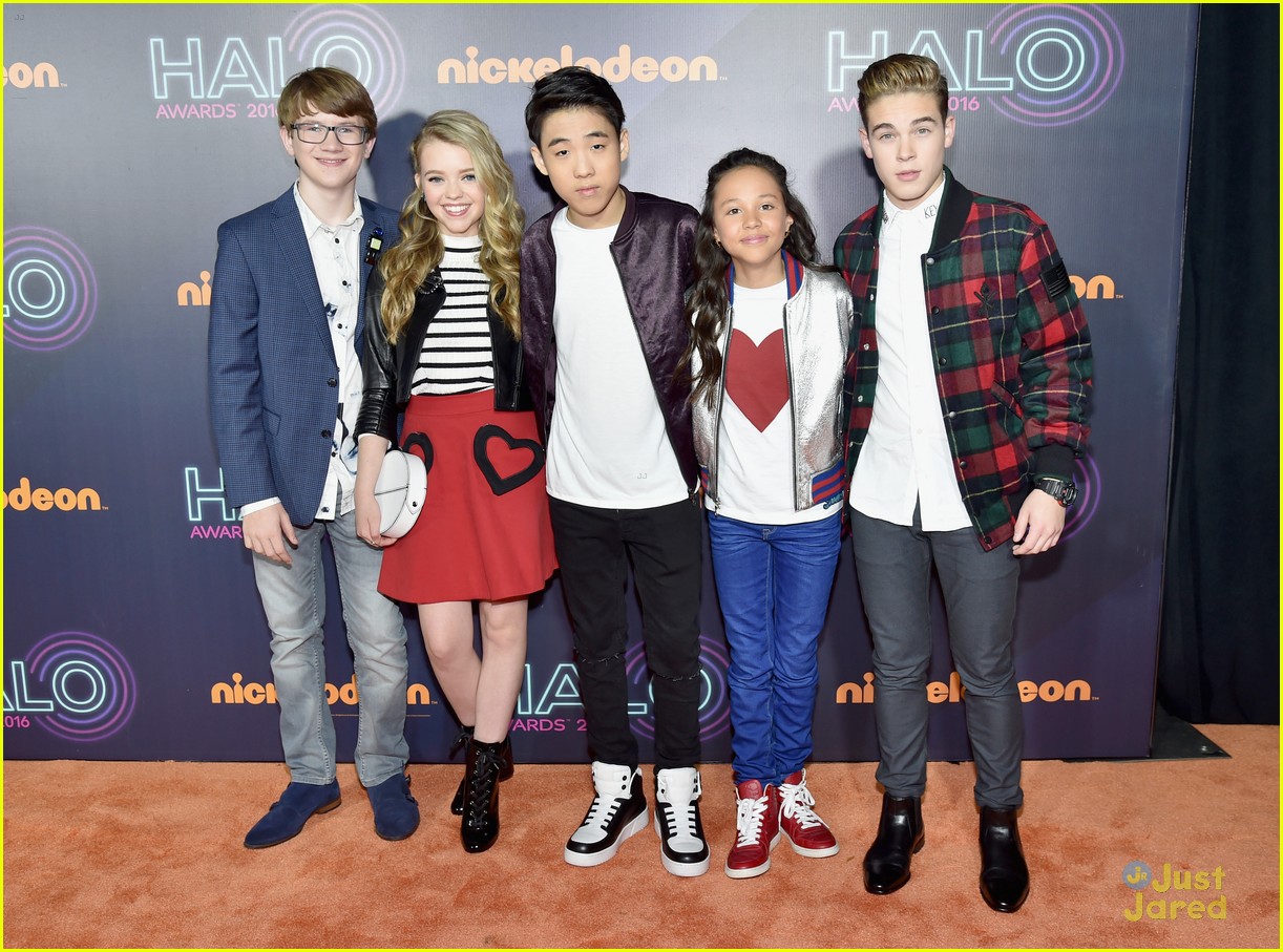 The 'School of Rock' Cast Plays Skeeball at HALO Awards 2016!
