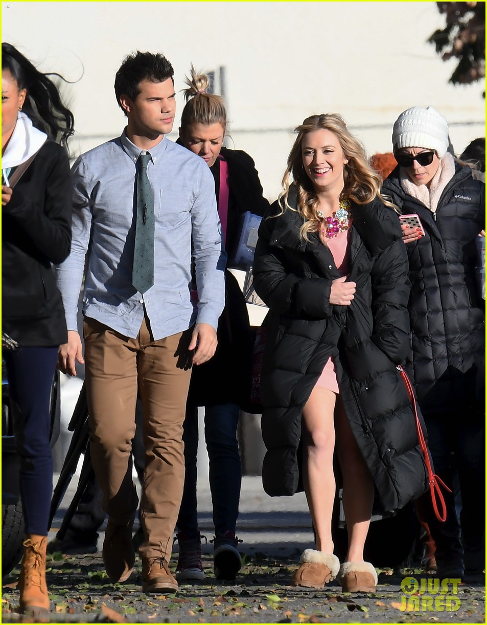 Billie Lourd Has Taylor Lautner as Her Rock During This Difficult Time