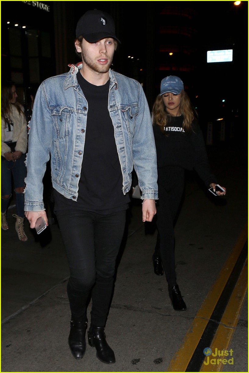 Luke Hemmings & Girlfriend Arzaylea Hold Hands For Catch LA Date Night!