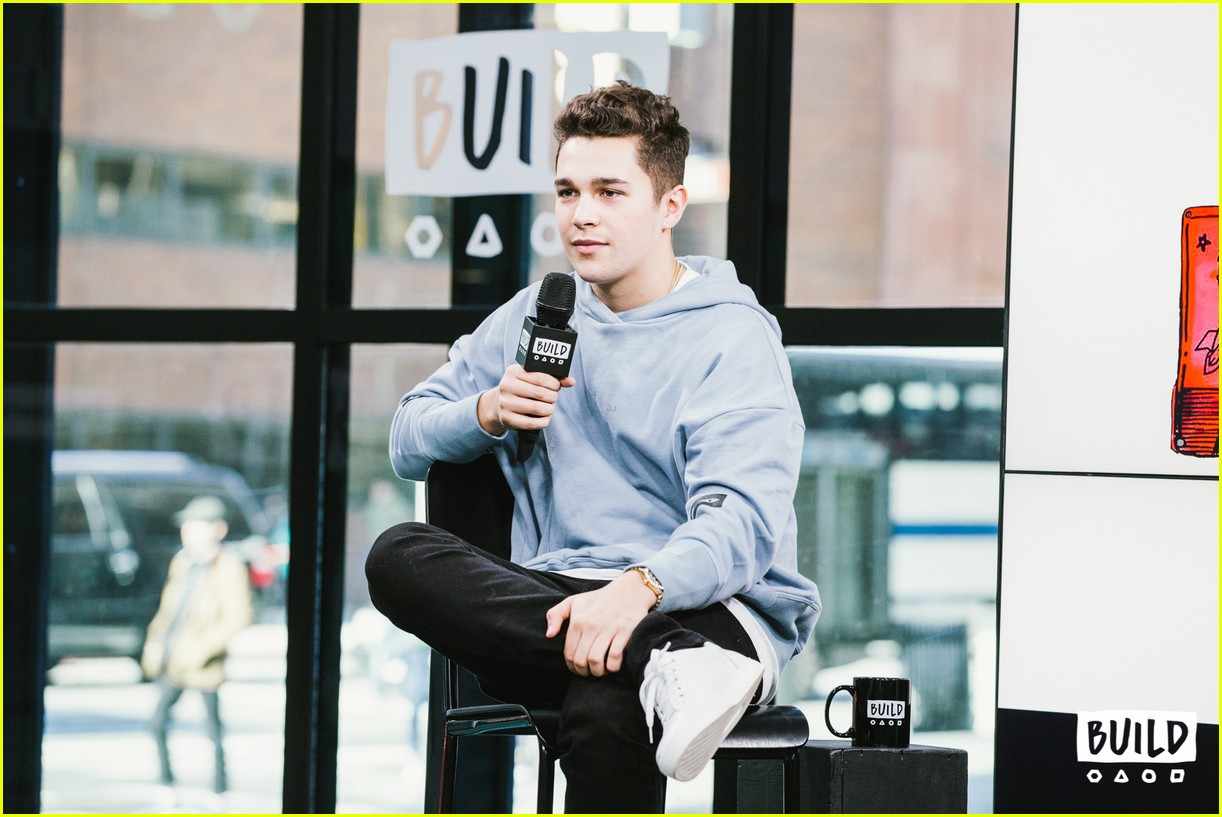 Austin Mahone Would Love To Collaborate With Country Music's George Strait