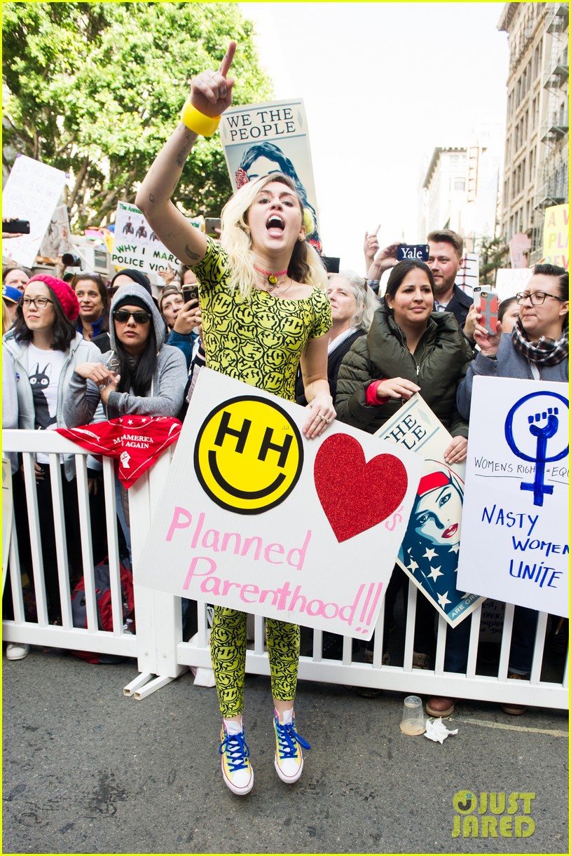Demi Lovato, Miley Cyrus, & Yara Shahidi Make Their Voices Heard at Women's March