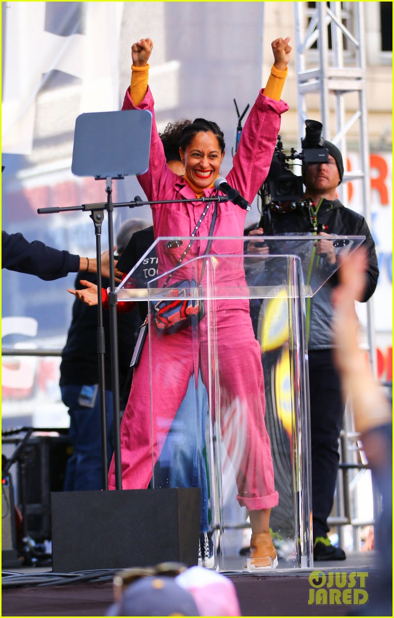 Demi Lovato, Miley Cyrus, & Yara Shahidi Make Their Voices Heard at Women's March
