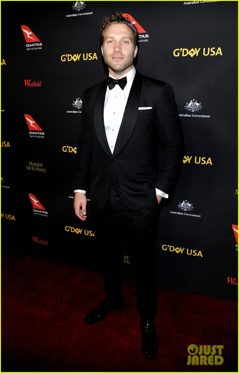 Brenton Thwaites & Callan McAuliffe Bring Stud Factor To G'Day Black Tie Gala